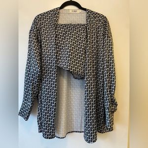 Satin black and white button up top and matching shorts. Matching set. Size S